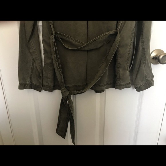 Express Jacket Size XS - Picture 5 of 7